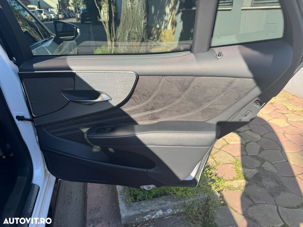 Lexus Seria LS - 16