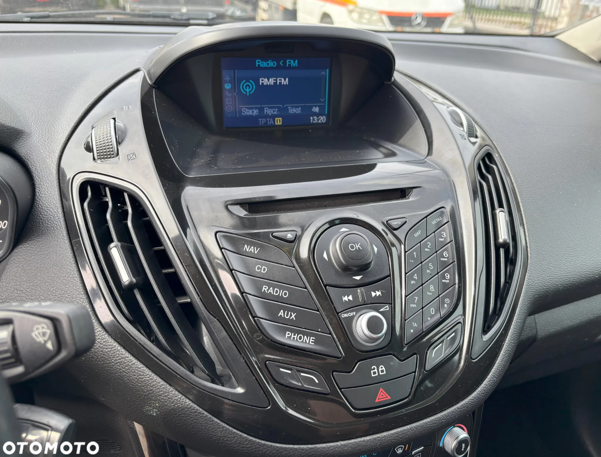 Ford B-MAX 1.6 TDCi SYNC Edition - 27