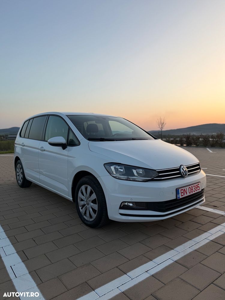 Volkswagen Touran 2.0 TDI DSG Comfortline - 2