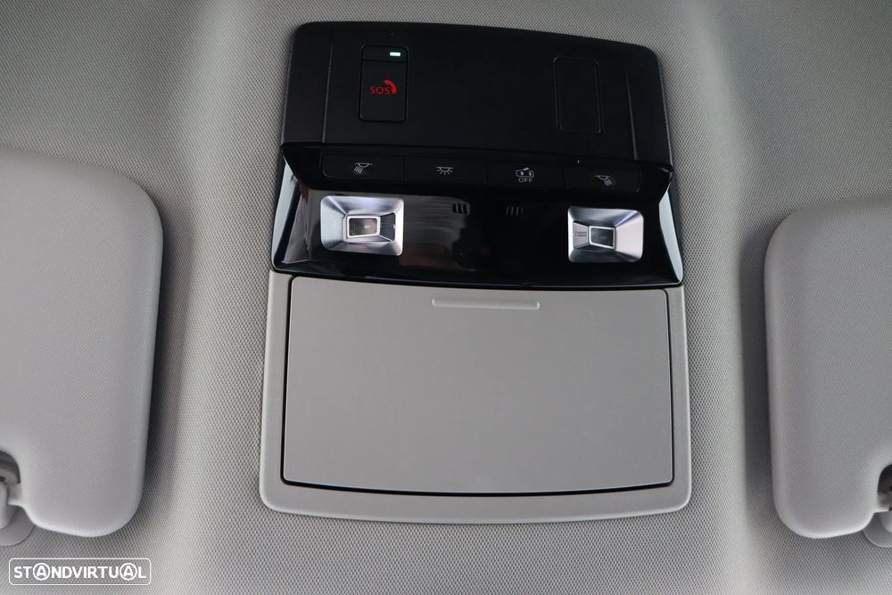 Nissan Qashqai 1.3 DIG-T N-Connecta Xtronic - 28