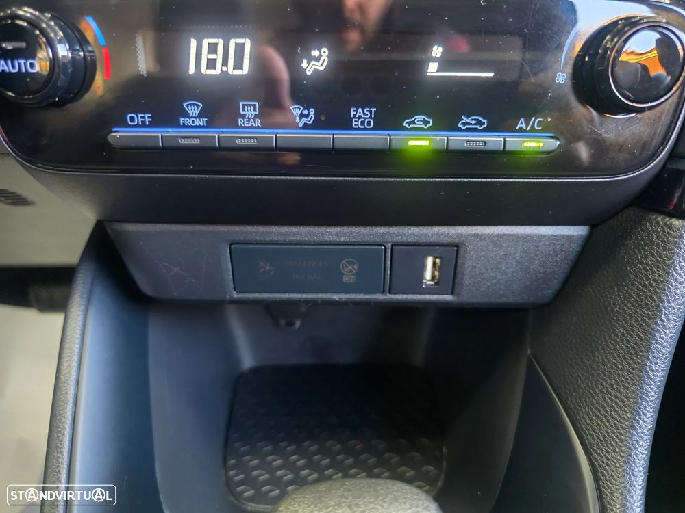 Toyota Yaris 1.5 HDF Exclusive - 40