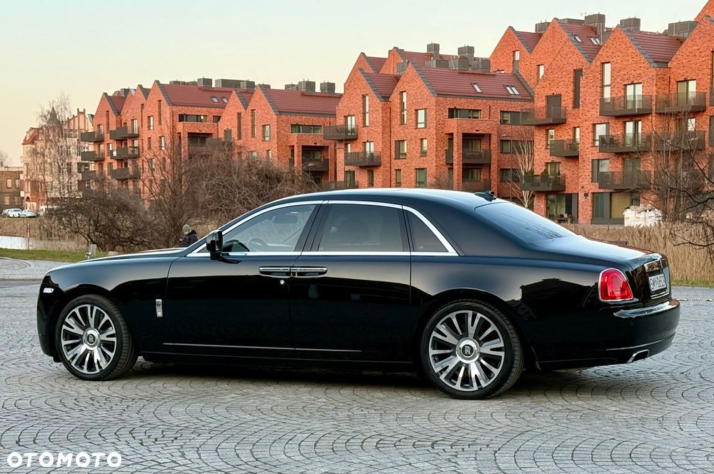 Rolls-Royce Ghost - 4