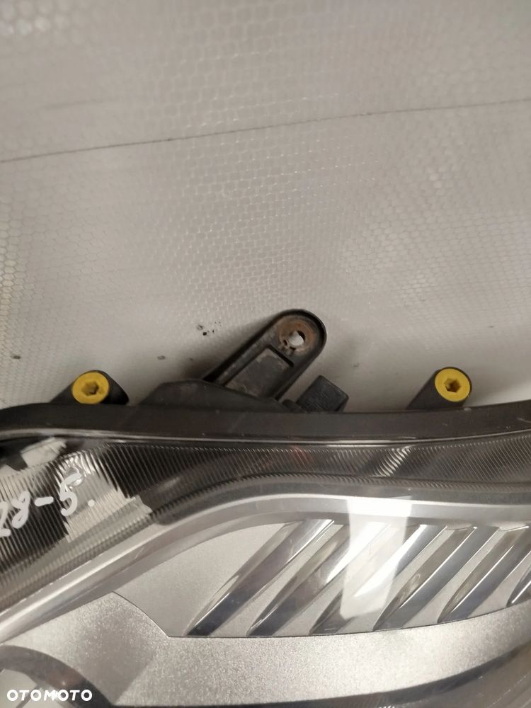 + LAMPA PRZOD PRZEDNIE LEWA FORD KUGA I 1 - 6
