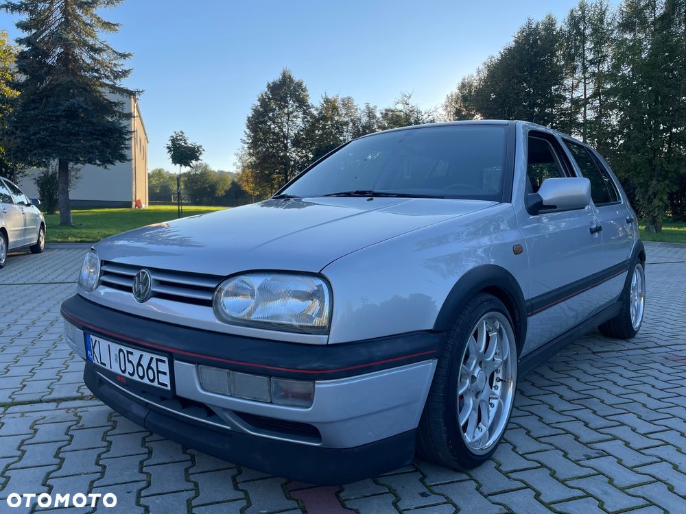 Volkswagen Golf - 4