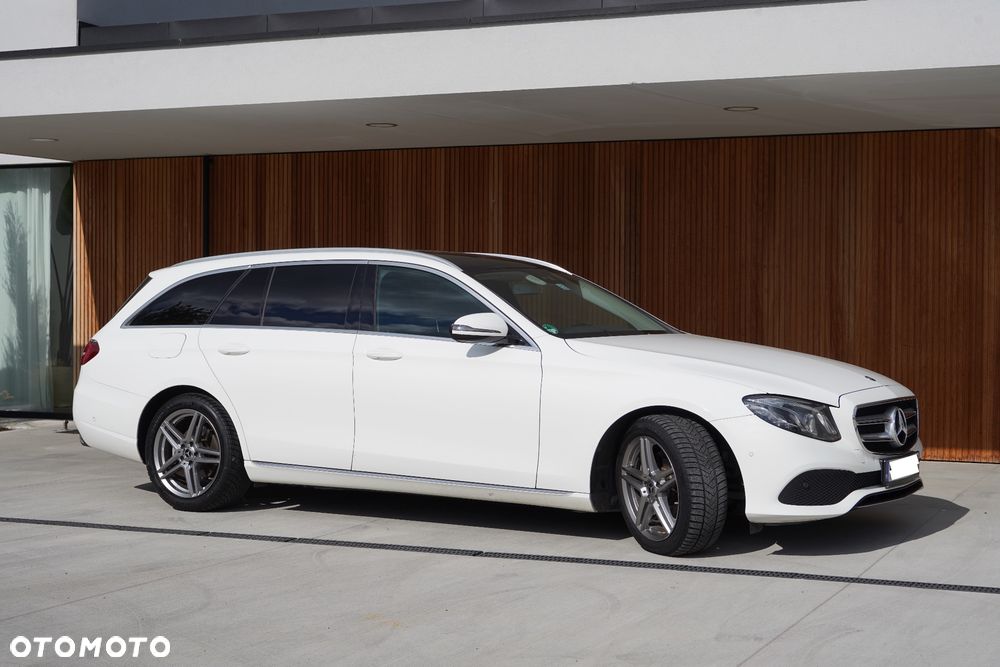 Mercedes-Benz Klasa E 220 d 9G-TRONIC - 2