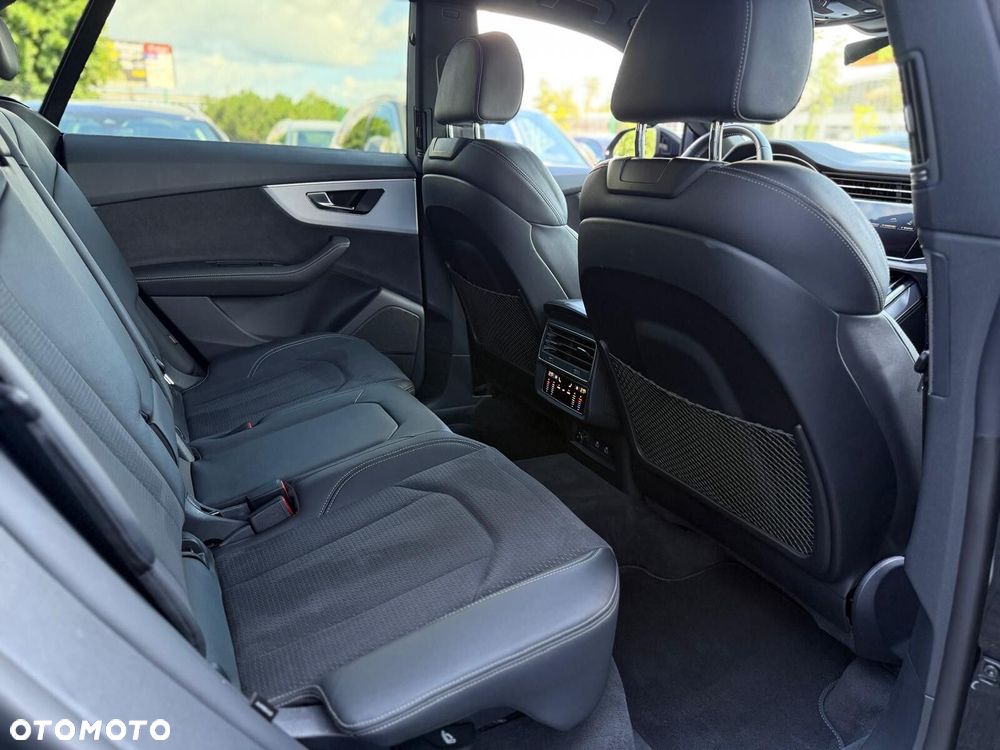Audi Q8 45 TDI mHEV Quattro Tiptronic - 23