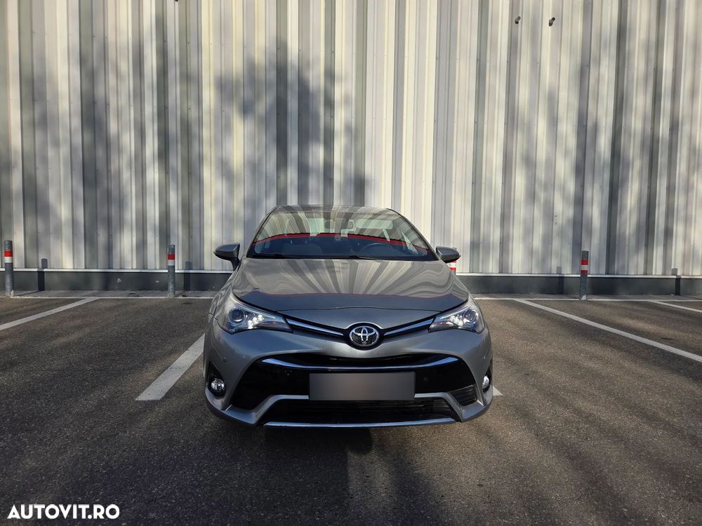 Toyota Avensis 1.8 Multidrive S Executive - 20