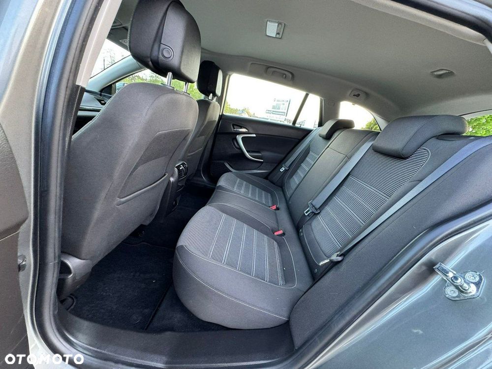 Opel Insignia - 24