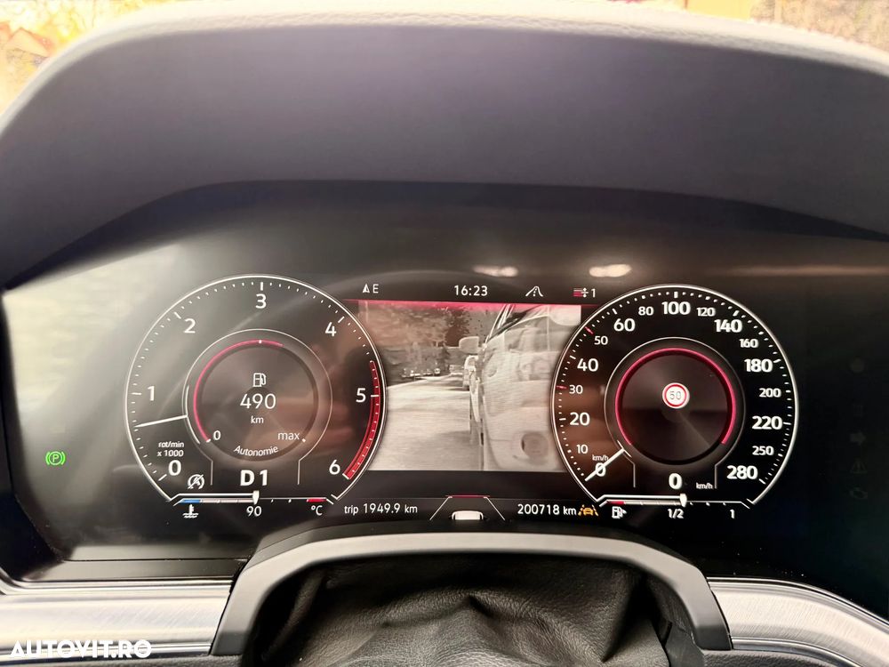 Volkswagen Touareg V6 TDI Elegance - 13