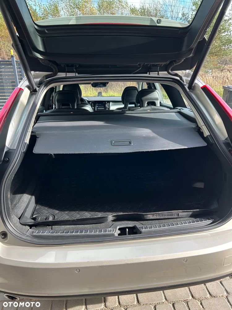 Volvo V90 D5 AWD Momentum - 13