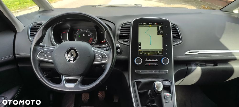 Renault Scenic ENERGY TCe 130 INTENS - 17