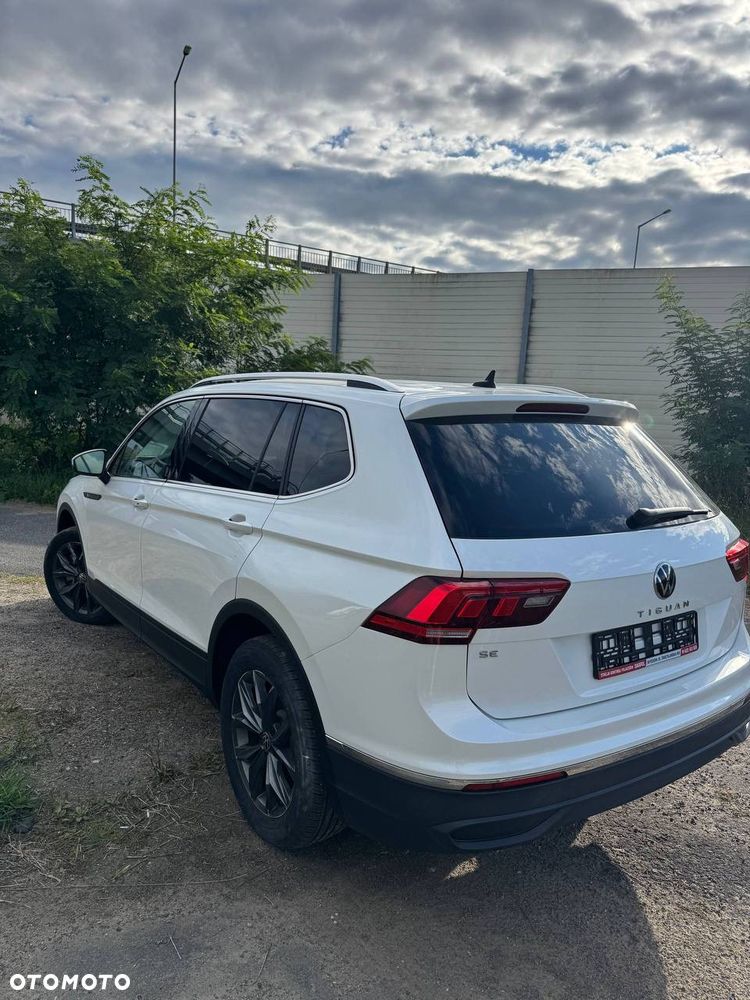 Volkswagen Tiguan - 10