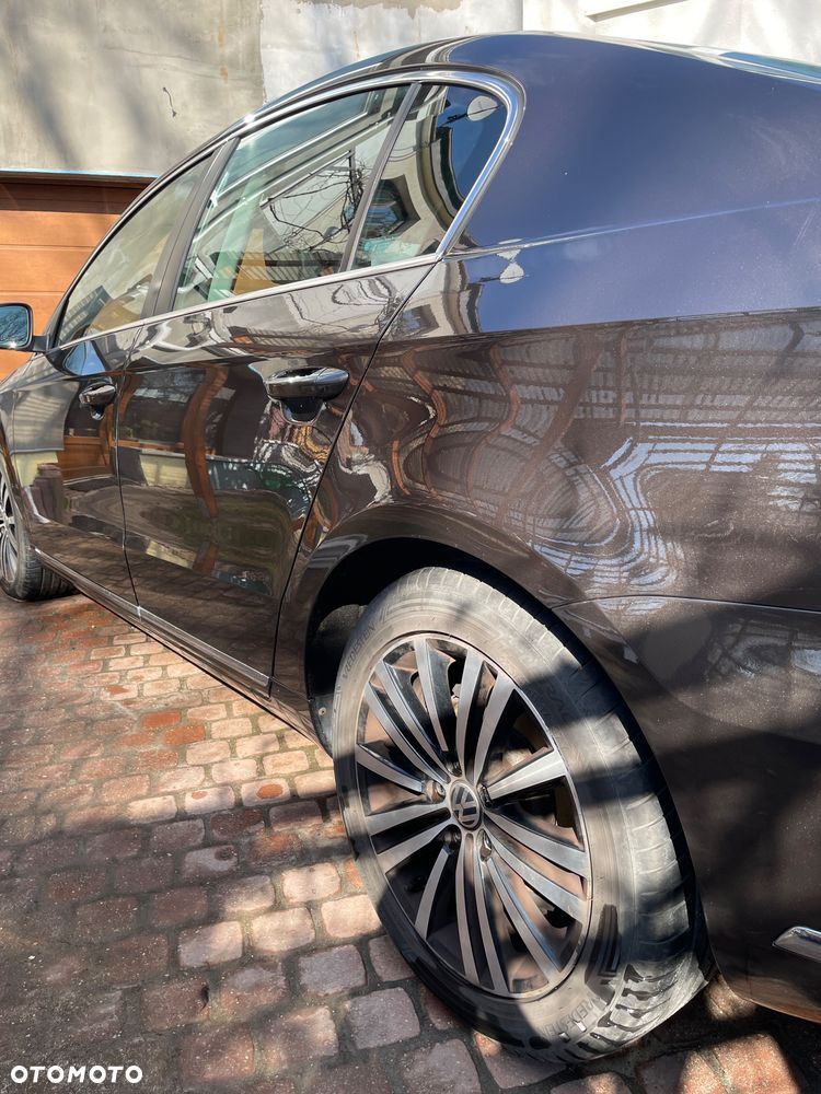 Volkswagen Passat 2.0 TDI Comfortline DSG - 6