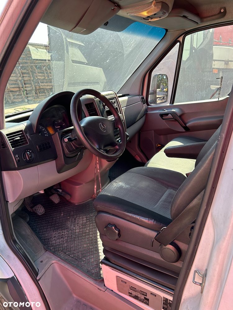 Mercedes-Benz Sprinter 519 - 15