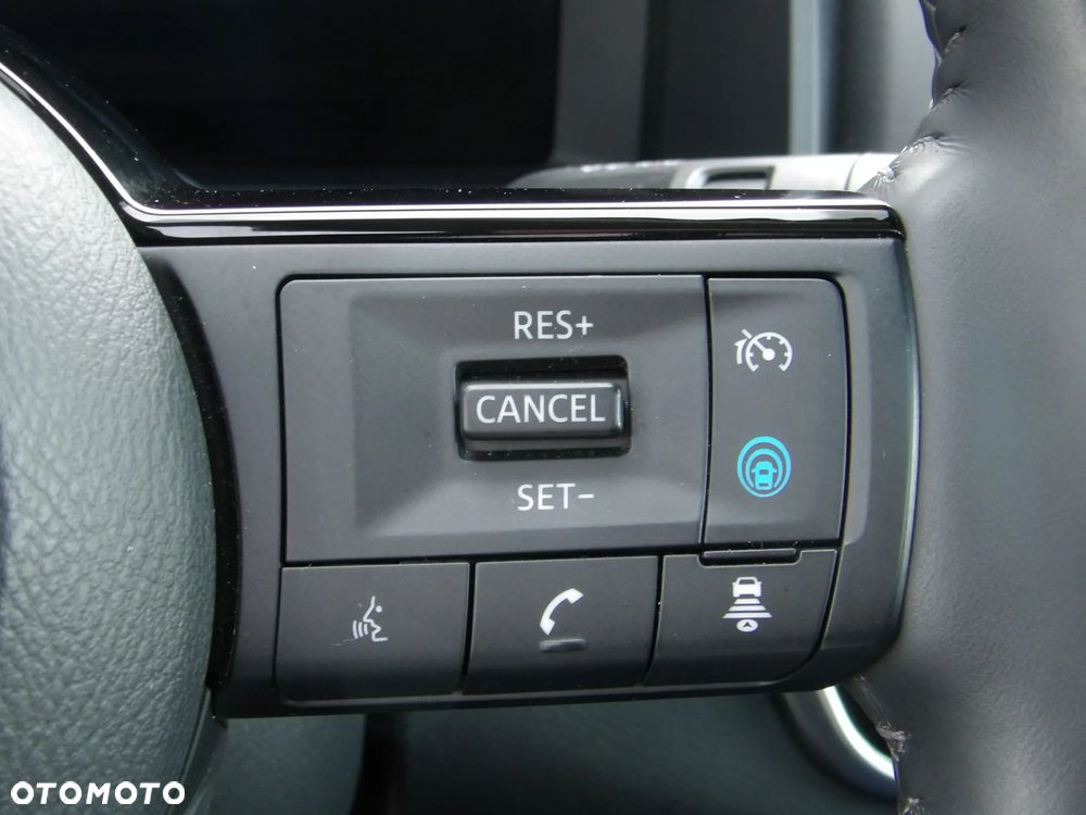 Nissan Qashqai 1.3 DIG-T N-Connecta EU6d - 27