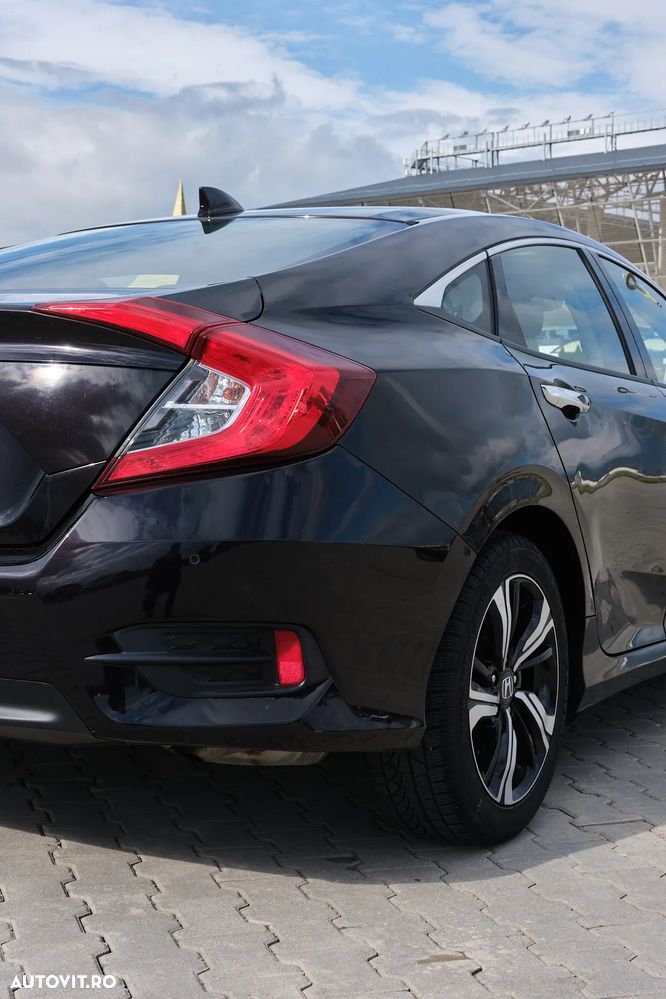 Honda Civic 1.5 VTEC Turbo CVT Prestige - 34