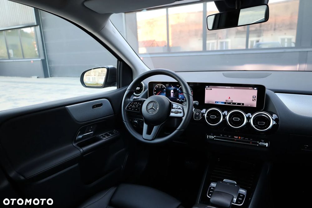 Mercedes-Benz Klasa B 180 7G-DCT - 7