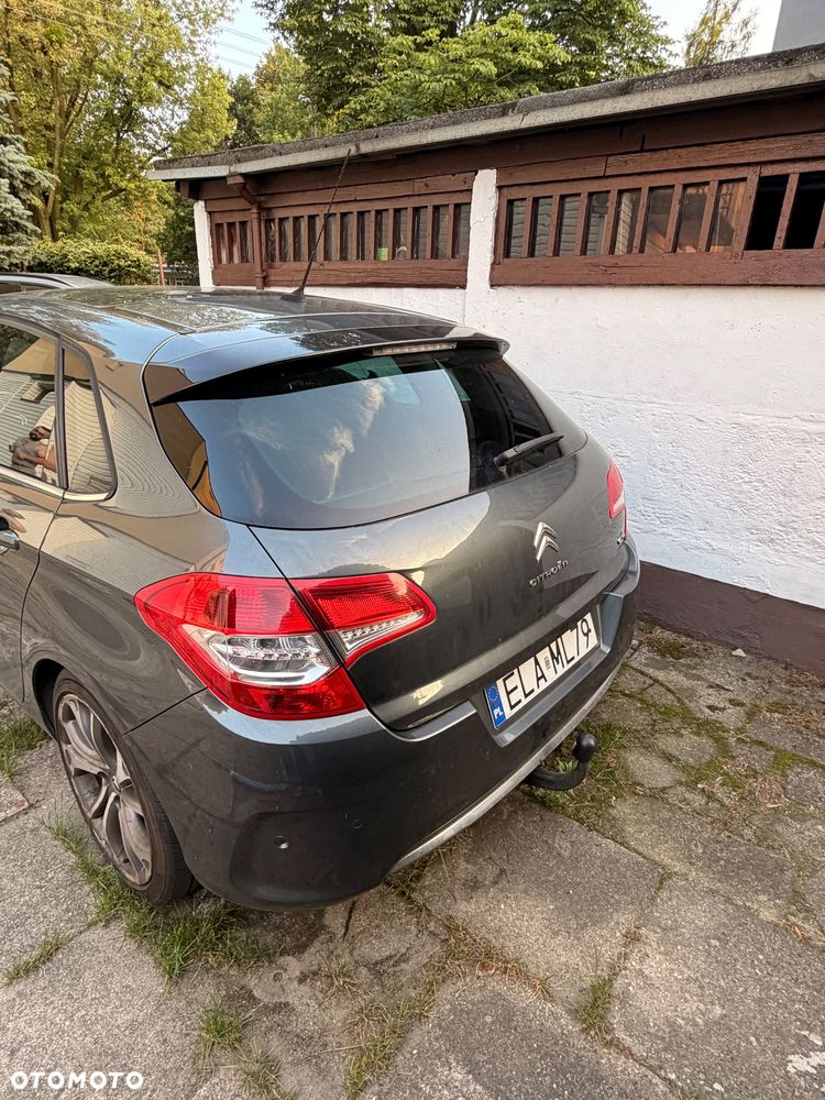Citroën C4 2.0 HDi Exclusive - 1