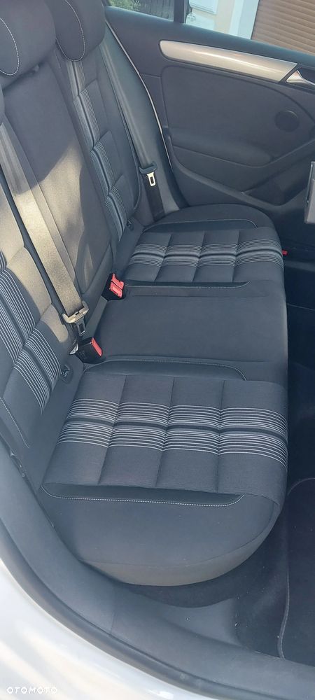 Volkswagen Golf - 12