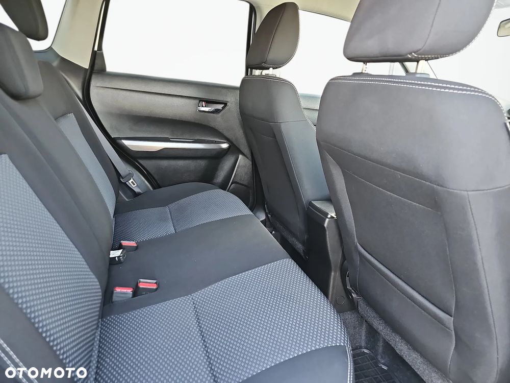 Suzuki Vitara 1.5 Strong Hybrid Premium 2WD AGS - 11