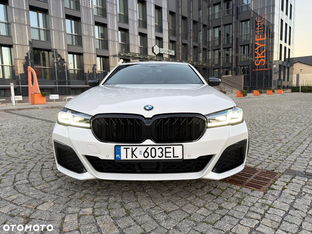 BMW Seria 5 520d xDrive MHEV M Sport sport - 4