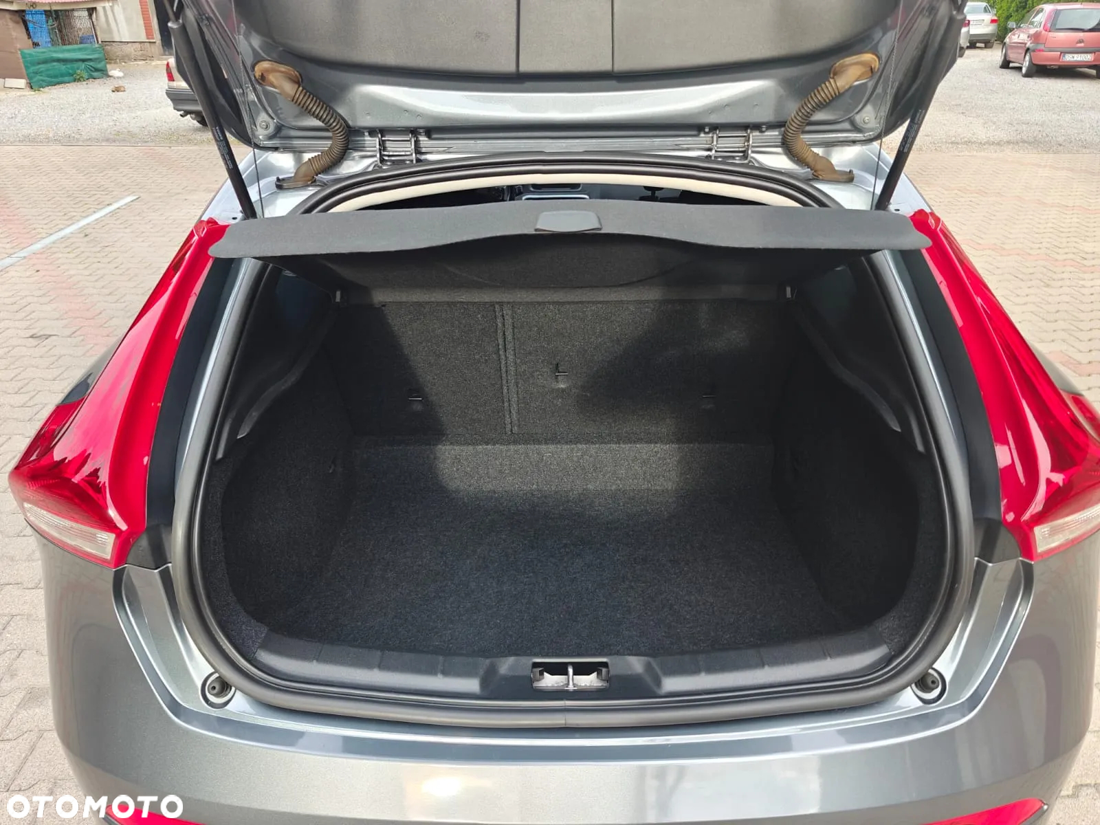 Volvo V40 - 9