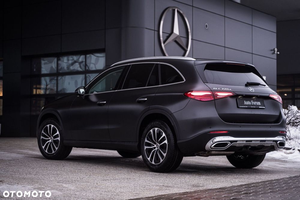 Mercedes-Benz GLC - 9