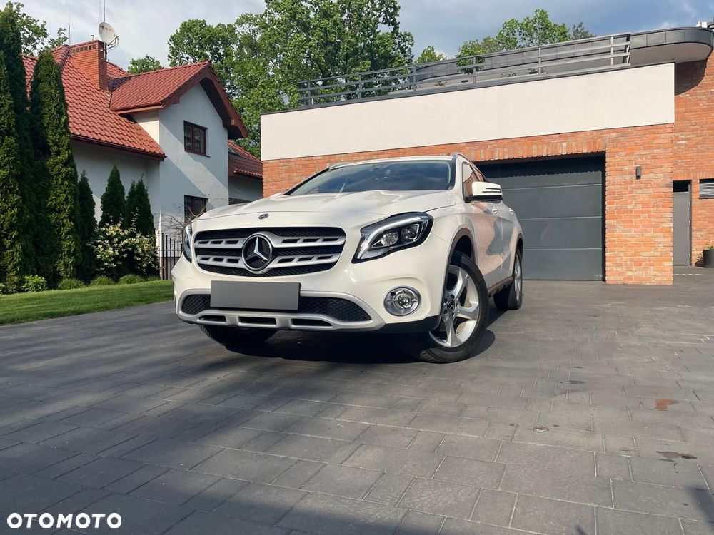 Mercedes-Benz GLA 250 7G-DCT - 3