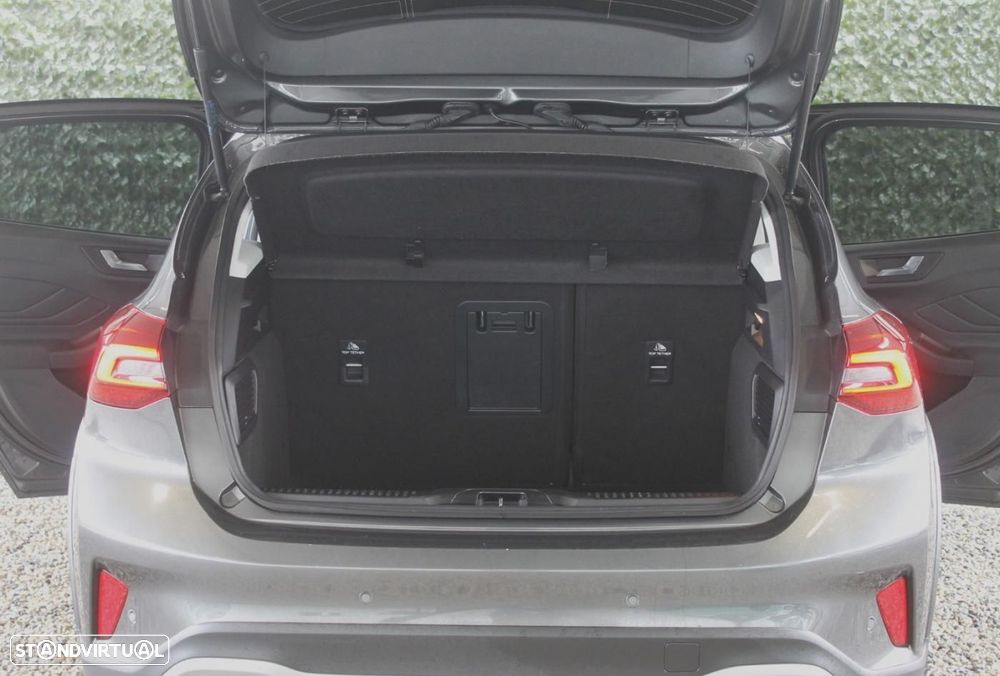 Ford Focus 1.0 EcoBoost MHEV Active X - 46