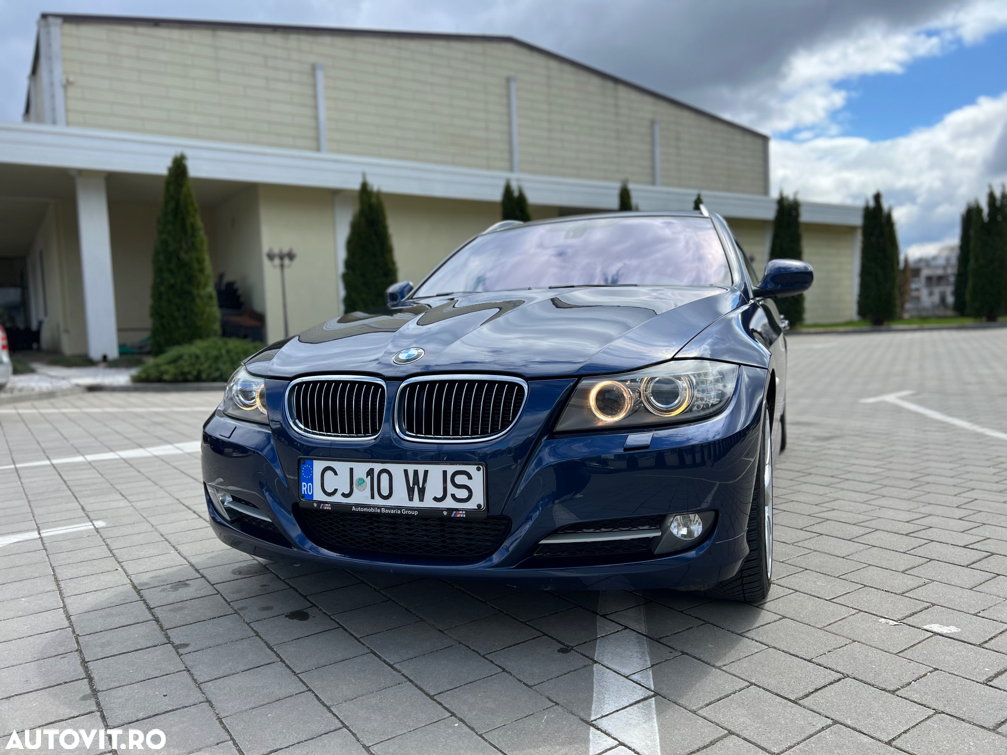 BMW Seria 3 320d xDrive - 2