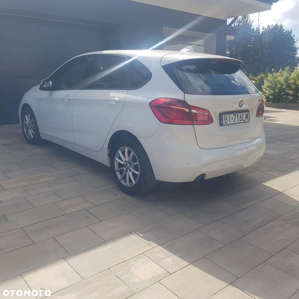 BMW Seria 2 218i - 3