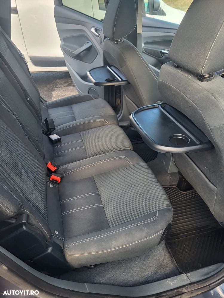 Ford C-Max - 7