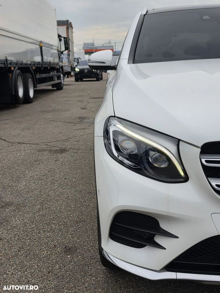 Mercedes-Benz GLC 300 4MATIC 9G-TRONIC AMG Line - 10