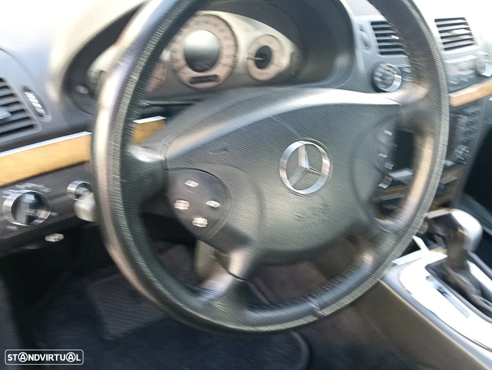 Mercedes-Benz E 320 CDi Avantgarde - 30