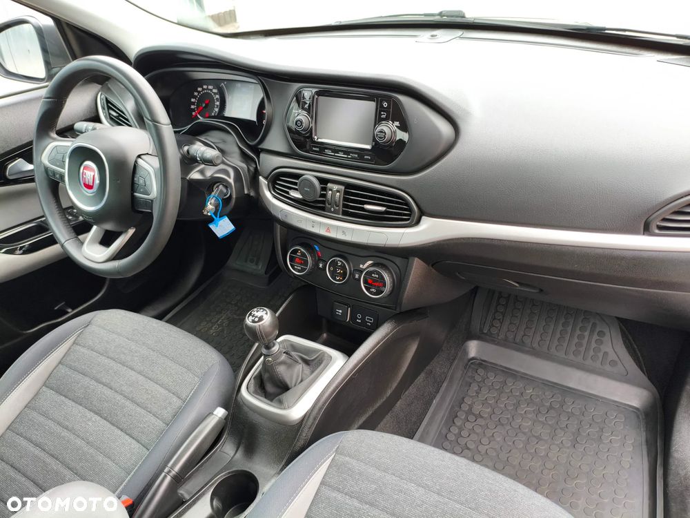 Fiat Tipo 1.6 MultiJet 16v Lounge - 6