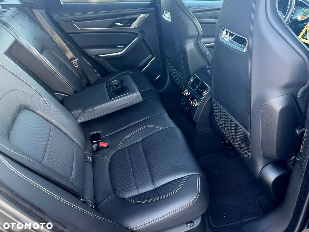 Jaguar F-Pace - 19