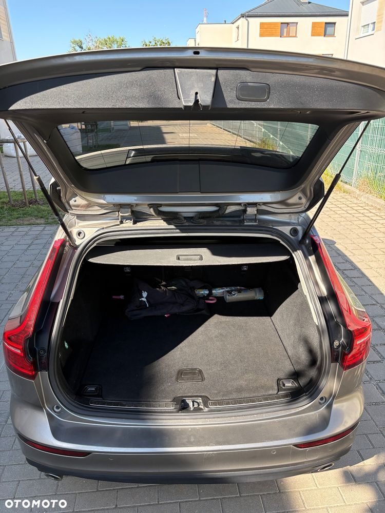 Volvo V60 D4 AWD Momentum Pro - 9