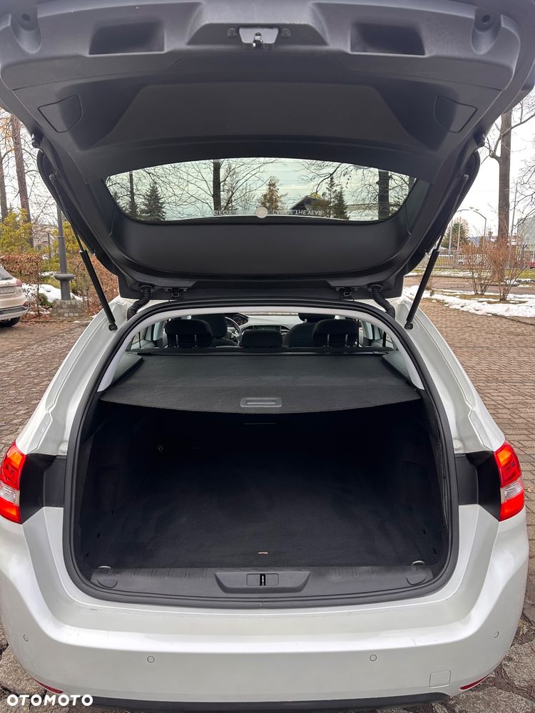 Peugeot 308 BlueHDi FAP 120 Stop&Start Active - 23