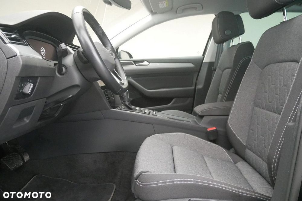 Volkswagen Passat Variant - 12