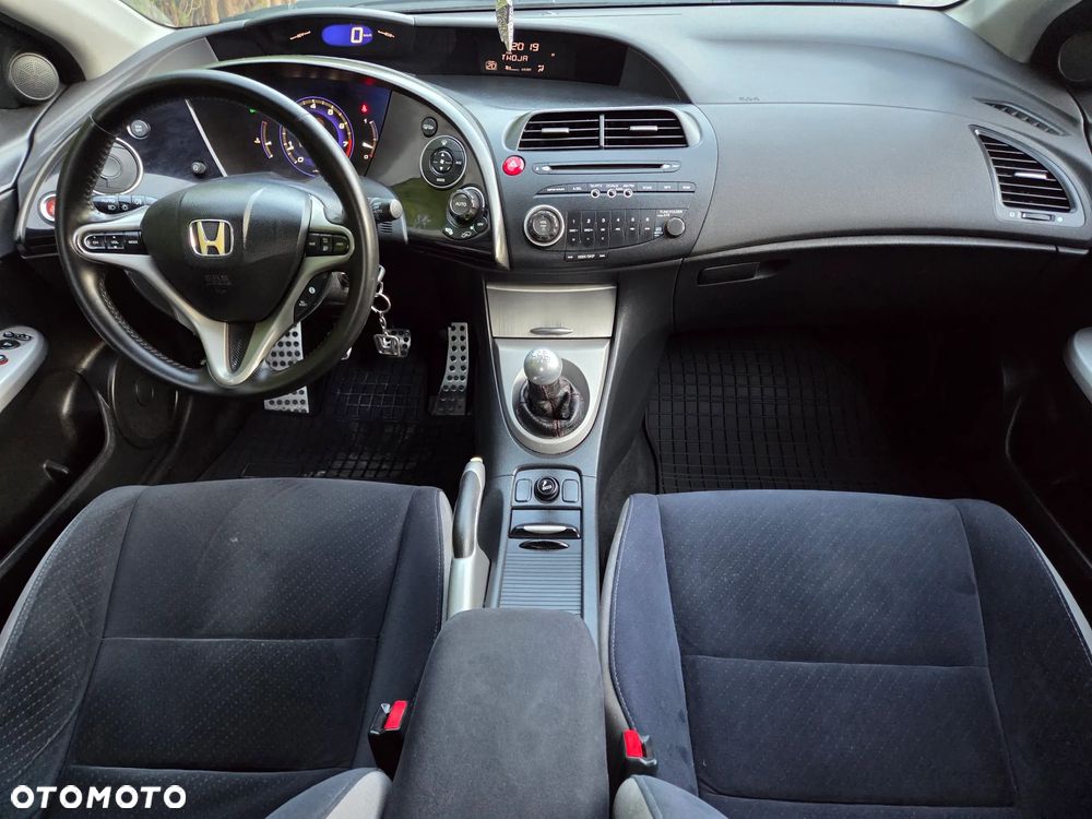 Honda Civic 1.8 Comfort - 9