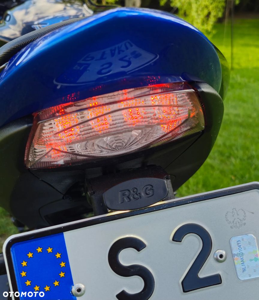 Suzuki GSX 1000 - 11