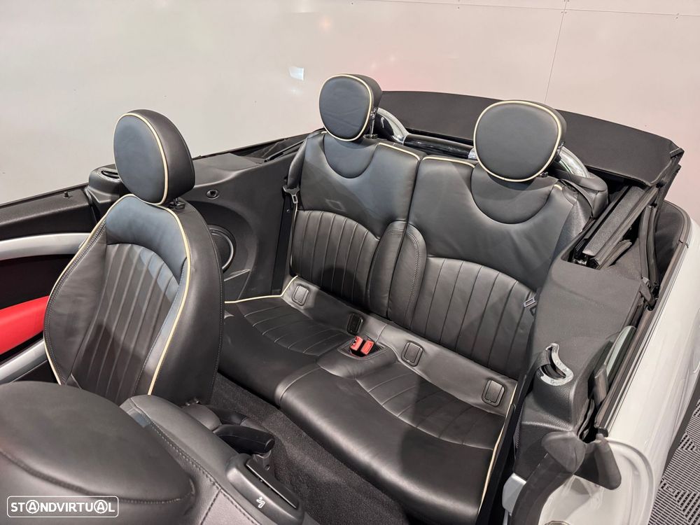 MINI 3 Portas John Cooper Works 153g - 19