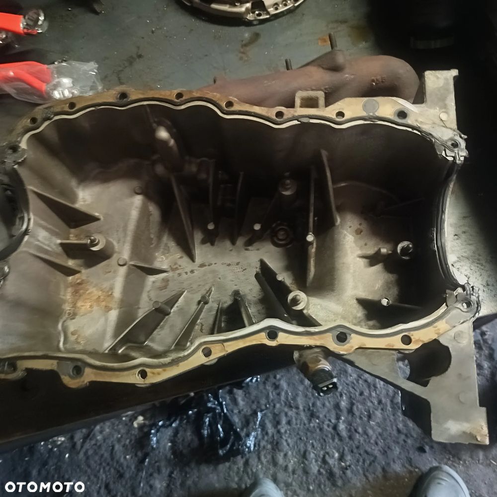 MISKA OLEJOWA RENAULT DACIA 1.5 DCI 8200318813 - 2