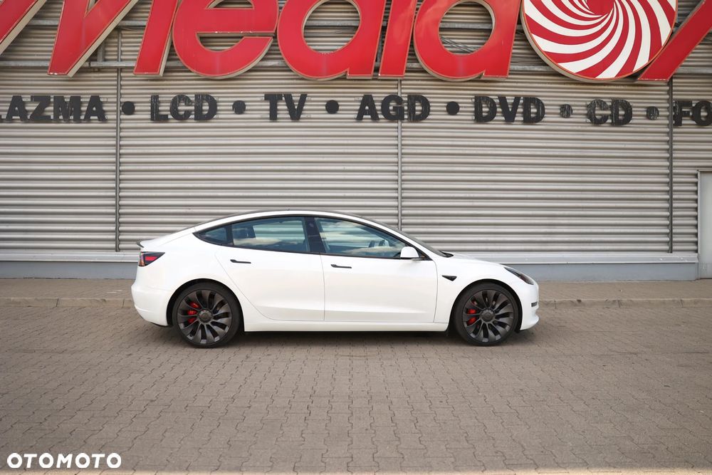 Tesla Model 3 - 23