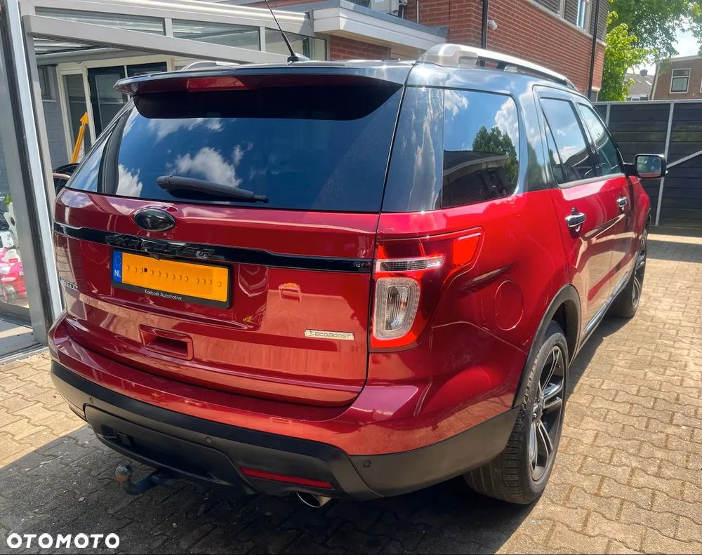 Ford Explorer - 4