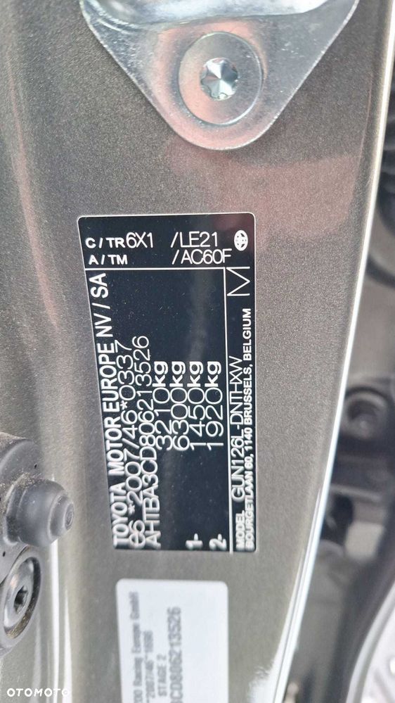 Toyota Hilux 2.8 D-4D Double Cab Invincible Sport 4x4 - 6