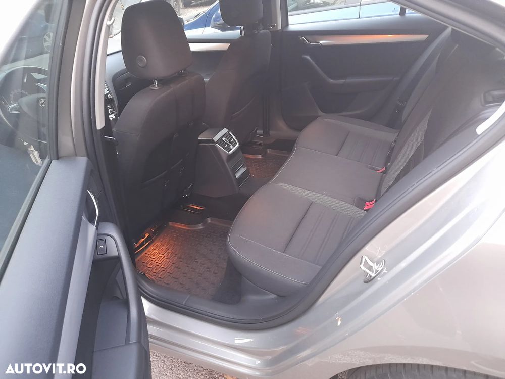 Skoda Octavia Combi 1.0 TSI Ambition - 7