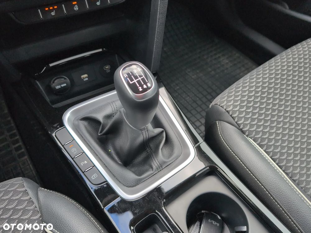 Kia Ceed 1.5 T-GDI Tribute - 17