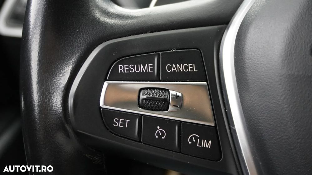 BMW Seria 3 318i Aut. - 19