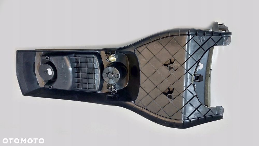 tunel środkowy zapalniczka citroen c4 picasso i 08r - 4